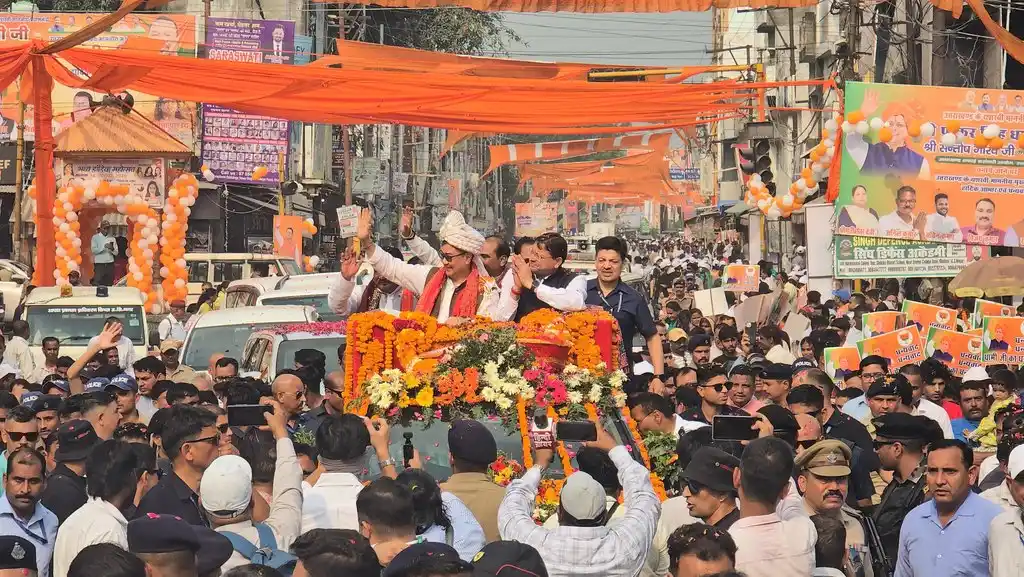 खटीमा में ‘उत्तराखंड आदि रंगोत्सव’ का भव्य आगाज: CM धामी के नेतृत्व में निकला विशाल रोड शो, उमड़ा जनसैलाब
